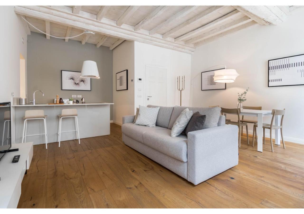Joivy Fulcorina Apartment มิลาน ภายนอก รูปภาพ